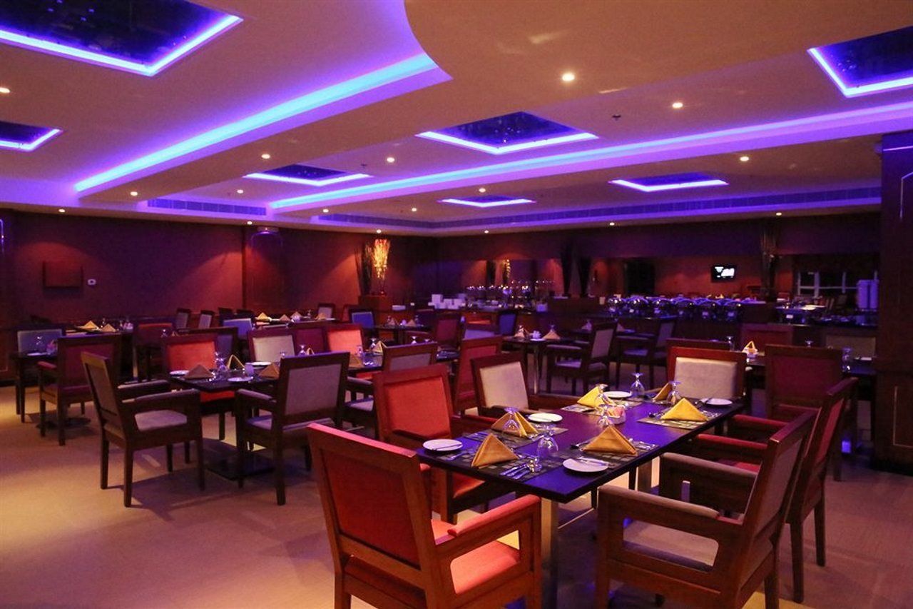 Royal Phoenicia Hotel Manama Exterior foto